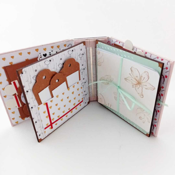 ÁLBUM de madera CORAZÓN SAN VALENTÍN