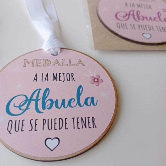 Medalla de madera a la Mejor Abuela