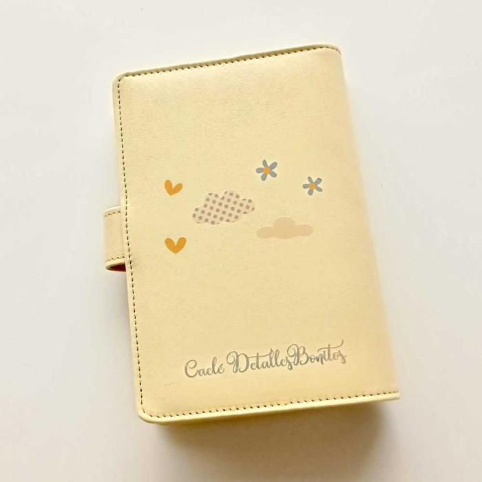 Archivador de polipiel "Deja volar tus sueños" A6 color amarillo