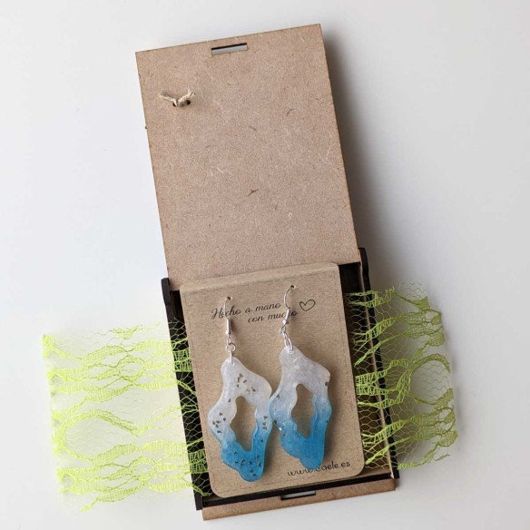 Pendientes de resina "Brisa" Blanco hielo y azul