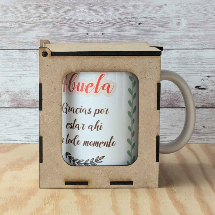 Taza "Abuela, gracias por estar ahí en todo momento"