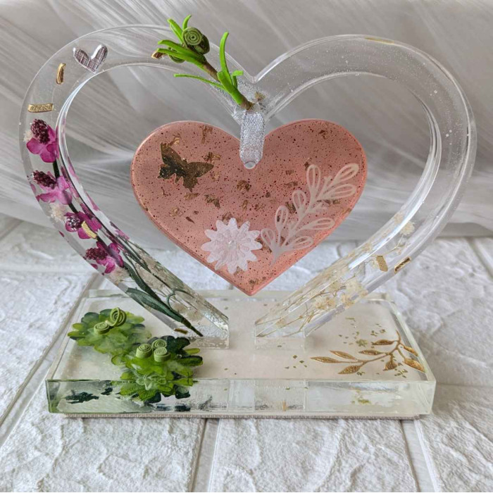 Corazón decorativo de resina