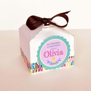 Caja con bombones para detalle de primera Comunión