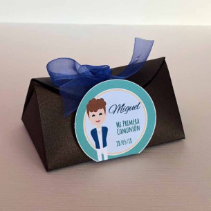 Caja con bombones para detalle de primera Comunión