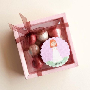 Caja con bombones para detalle de primera Comunión