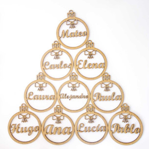 Bola de Navidad de madera con nombre 2