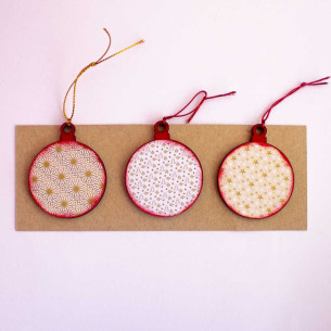 Set de 3 Bolas de Navidad de madera 2