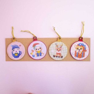 Set de 4 bolas de Navidad de madera